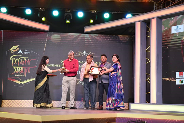 Outstanding Institute Award for placement by ABP Ananda