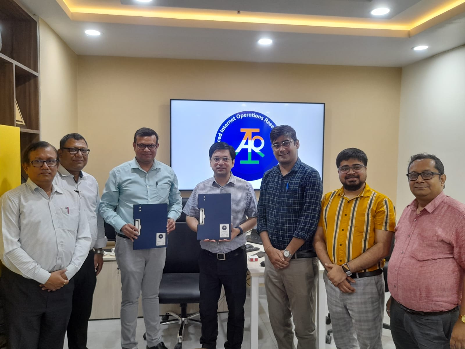 IEM has signed a MOU with India Internet Foundation