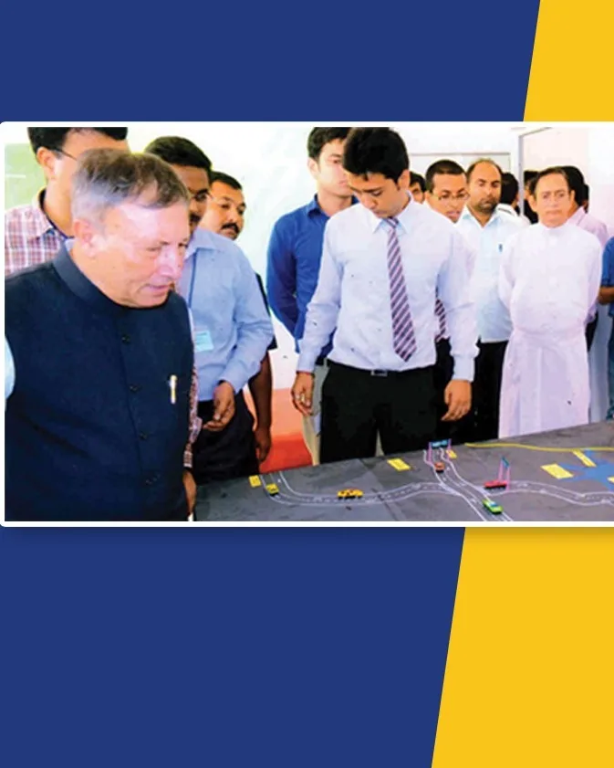 Sri Shekhar Dutt, Governor of Chhattisgarh with Students